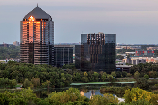Bloomington, Minnesota Left